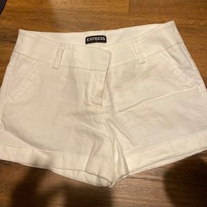 Express linen shorts